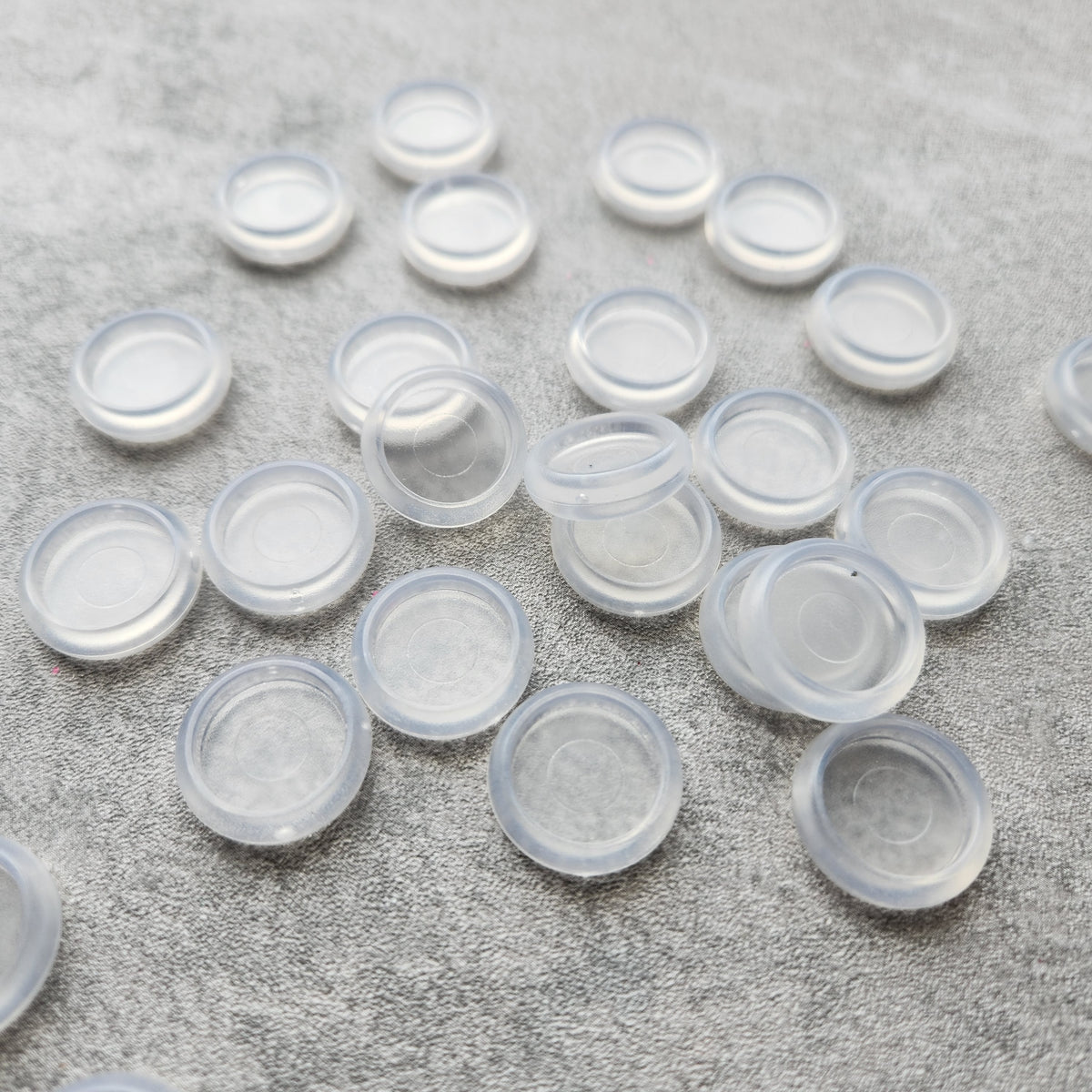18mm plastic disc, frosted